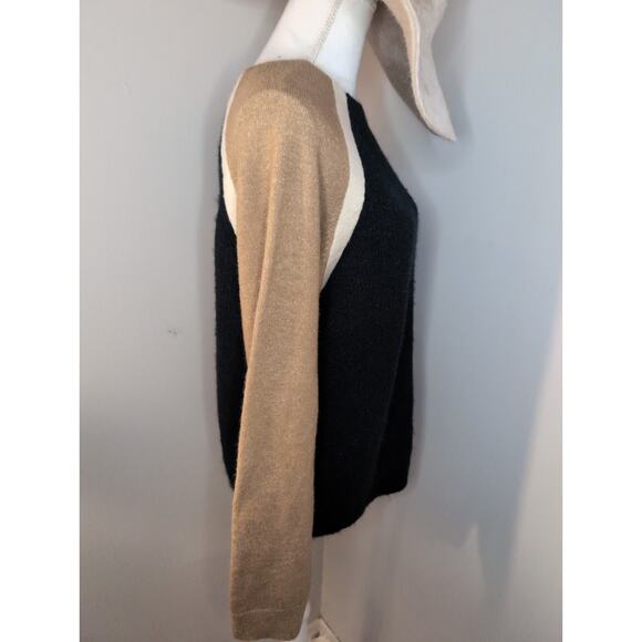 Blue Sky cozy dark green tan and ivory sweater - Picture 5 of 8